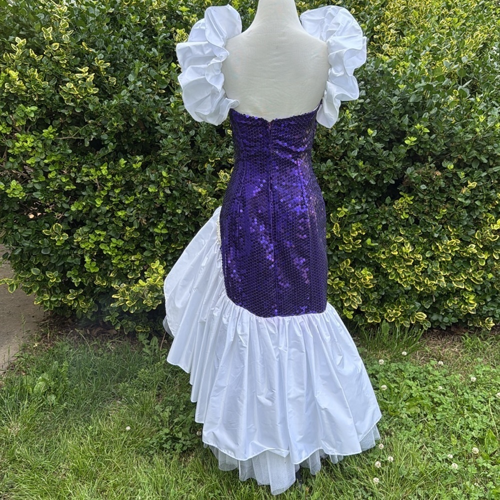 Loralie Vintage 80s 90s white taffeta with purple sequins gown size 8 - Picture 7 of 12